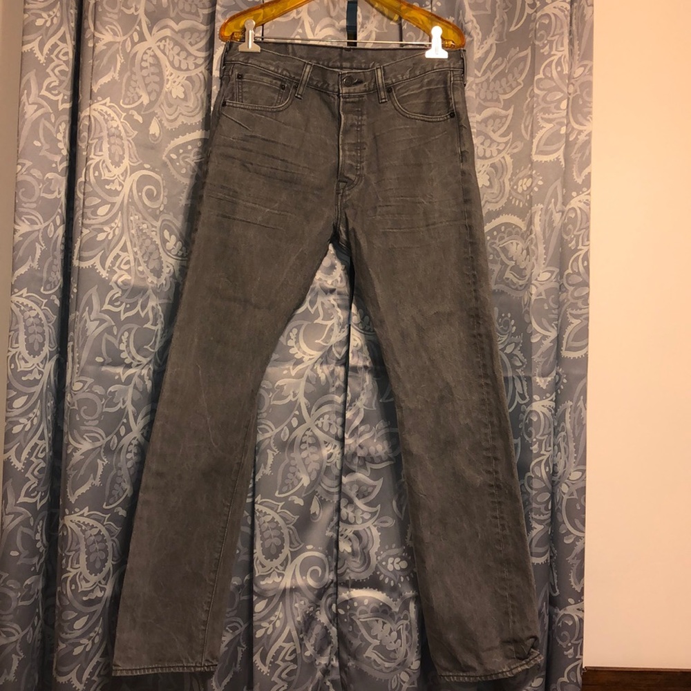 Dark Grey Levi’s 501 Button Fly 32x32